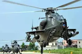 实拍武直-10“热挂弹” 练兵就要瞄准实战！视频封面