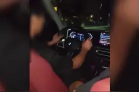 （一）我的宝马车被开走我都不知道“还拿我手机 不系安全带还压线行驶”当事人：拍视频还发朋友圈，太嚣张了！#抖音精选计划 #都市接到办