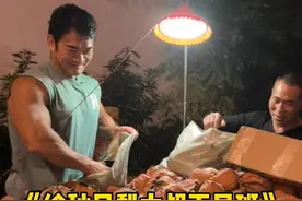 61岁大叔旅游赚钱两不误，放下欲望的负担，享受心灵的自由，或许才是人生的意义！#正能量#日常vlog #李维刚视频封面