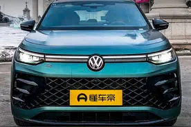 沉浸式体验#大众探岳L #懂车帝抢先试驾 #小辛开车啦视频封面