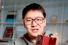 华为Mate XT 非凡大师，让老外们震惊的中国科技产品！#MWC2025  #华为  #华为MWC2025  #华为MateXT非凡大师视频封面
