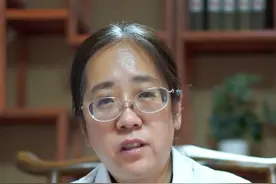 膜性肾病什么时候启动治疗，其实膜性肾病根据24小时蛋白定量分级有三个等级。分别是低危、中危和高危，大家要根据不同情况采取不同的措施#膜性肾病 #王洪霞视频封面