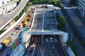 这就是全国最早的一条跨海隧道，红磡海底隧道，比内地早38年 #香港 #红磡海底隧道 #城市建设 #航拍视频封面