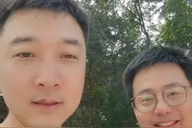 郝十八，好辛苦，真的好医生！给郝十八点赞，中秋快乐！#健康传播为人民 #医生 #医者#中秋节快乐  #硬核健康科普行动视频封面