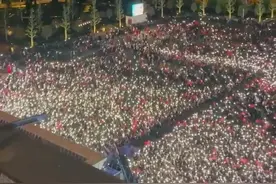 埃尔多安再次当选土耳其总统，支持者走上街头庆祝视频封面