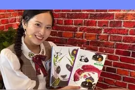 #香港也用人教版教材  咱说一想到两边的学生用的教材都一样~忽然就感觉更加亲近了呢视频封面