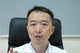 #眼睛充血怎么快速消除 #dou来说健康 天天熬夜刷抖音看过来，眼睛充血如何自救？#眼睛充血怎么快速消除 #dou来说健康 #充血视频封面