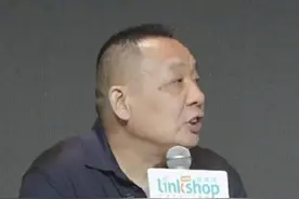 #于东来批评山姆工资低 星巴克麦当劳都应该涨工资@抖音财经视频封面