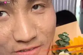 3月23日，江西宜春，越发刚6岁走失，23年后回国认亲，认亲路上小刚反复交待不要透露父母地址：“就是会有太多人来我家拜访，不太想影响到他们的正常生活”。#越发刚 #越发刚寻亲 #越发刚回家了 @抖音短视频 @DOU+小助手视频封面