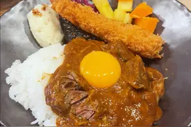 这土锅饭香是真香 吃不完也是真吃不完还有很大的进步空间#抖音美食推荐官 #咖喱 #探店 #银座美食 #抖音美好食光视频封面