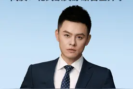 #育见快评 近日，拥有3700万粉丝的美国网红“IShowSpeed”（中文昵称为#甲亢哥  ）来到中国，首站上海就开启了长达6小时的直播，此外还踏足北京、河南少林寺、四川成都等地。这一事件瞬间在外网掀起了舆论热潮，中国驻美国大使馆也在社交平台上点赞。一起听听育见主播怎么说→视频封面