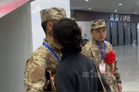 “你守护国家，我守护你！”3月18日，#重庆女孩送男友入伍希望他好好照顾自己 #媒体精选计划 #重庆 #新兵视频封面