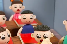 学生给老师布置寒假作业？杜小腾太狠给老师布置了好多寒假作业视频封面