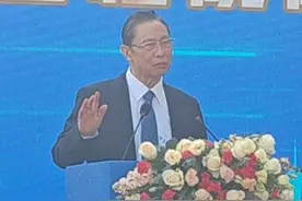 钟南山：低空经济发展将促进粤港澳大湾区一小时医疗救援圈构建（记者：薛仁政 实习生 胡倩 编辑：林润祺 审签：艾渝）视频封面