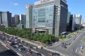 中国联通重磅发布“AI+4+X”创新产品策略， 深度融合AI技术视频封面