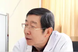 就是干咳嗓子痒有黄痰，中医辩证开方 #肺部健康    #健康科普 #咳嗽 @DOU+小助手 @抖音短视频视频封面
