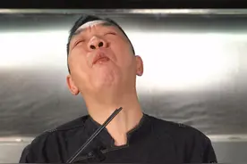 真正荷包蛋的正确做法？只有1%的人才知道！够嫩滑够流心，过年跟着乐哥学起来#粤菜 #厨师 #荷包蛋 #家常菜视频封面
