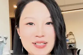 “如遇不法侵害，请联系工作人员！” 穿吊带坐高铁收到如此提示 女乘客晒出后一片点赞：不冒犯未评判穿着，安全感满满@胡图图的快乐指南 
