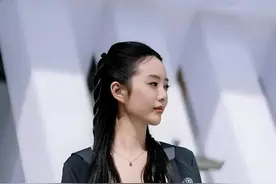 谁能想得到，爆火的短剧女主学历深藏不露，徐艺真浙江大学，王格格一本院校，各个都很牛#王格格 #徐艺真 #赵夕汐 #马秋元 #左一视频封面