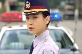 陈慧娴的《人生何处不相逢》，这才是经典，每一句歌声都耐人寻味视频封面