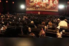 【哪吒火到美国了！】 《哪吒2》2月14日将在北美正式上映，目前预售票已遭疯抢。外媒称，《哪吒2》的爆火印证了中国本土IP的强大号召力。视频封面