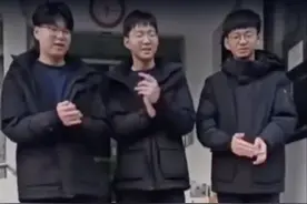 我们的表情包长大了！宋家三胞胎近照释出，身高接近一米八变化大 