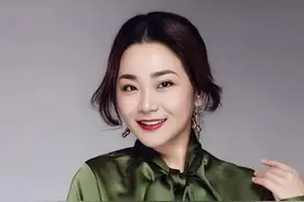 因“声音丑”被饺子导演意外选中，没成想吕艳婷拼到吃中药，一开口被全网模仿#哪吒2 #吕艳婷 #饺子导演 #2025靠什么过年 #太乙真人