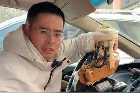 #每天一个用车知识 冷车启动困难可以这样排查是不是燃油泵泄压导致的#带你懂车 #启动困难 #燃油泵泄压视频封面