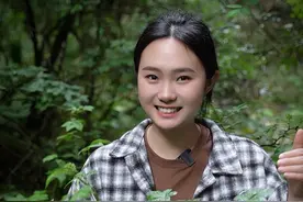 刺五加科的基本上是好东西，南方的朋友们对他的树皮应该很熟悉#大山里的原生态 #新农人 #柏医堂小师妹视频封面