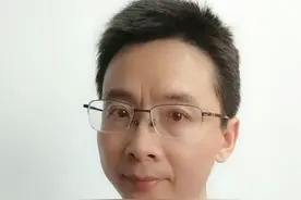 心电图
心脏彩超
心脏造影
哪个最准确？#心血管 #科普 #心电图 #彩超 #造影 视频封面