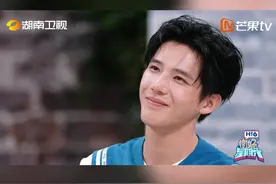 #王安宇妈妈语音温柔又有力量  安宇妈妈回忆起#王安宇  高三时无助然后独自面对，她对孩子的担心随着时间增长从未停止，王安宇因为工作原因常年不在父母身边，妈妈的心疼在讲述过程中缓缓体现，娓娓道来的语音既温柔又充满力量。#你好星期六视频封面