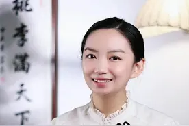 汉语中“的”如果在英语中，该如何表达呢？ #零基础英语 #学英语 #英语没那么难 #英语口语视频封面