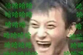 警察在她面前像个新兵蛋子...... #万万没想到 #奇葩 #离谱视频封面
