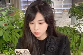 打游戏开挂，算违法犯罪吗？ 打游戏开挂，涉及违法犯罪吗？
#律师 #法律 #法律咨询 #开挂 #律师咨询视频封面