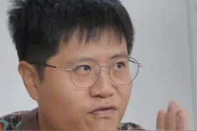 聊路亚圈的那些事儿！访谈路亚钓手蔡中豪系列（2） 和中国第一所以路亚专业作为本科教学的学校@四川旅游学院 的学科带头人@包哥爱玩野路子  ，聊聊关于路亚那些事！活饵钓鱼是不是原罪？泥鳅是不是违规作钓？什么是真正的路亚？鱼水环境如何保护？爱路亚爱钓鱼#泥鳅 #路亚 #活饵钓鱼 #水生态修复 #原来钓鱼才是抖音运动顶流视频封面