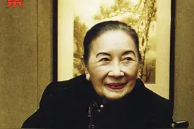 宋美龄晚年在美国过得怎么样？有花不完的钱，一人陪她走到最后视频封面