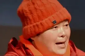 “鹅腿阿姨”登上北大论坛，带来什么启示？#观点流 #光明时评视频封面