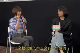 之前邵艺辉就发现钟楚曦做很多表情都很好看“这不科学！”“我在镜头里认真观察她各种角度的脸，都不够丑”。所以这一次就让钟楚曦做了各种乱七八糟的表情！#电影好东西 #鲁豫观影团 #大有学问视频封面
