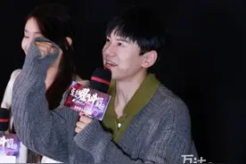 #张杰  首映礼根据情景猜歌名，观众主打一个乱套公式！一首歌走天下！#逆战  #张杰演唱会大电影首映礼  #张杰粉丝默契度大挑战
