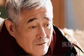 辽宁一地给80岁以上老人发钱：80至89岁低收入老人发100元/月，80至89岁其他老人发30元/月，90至99岁老人发200元/月，百岁以上老人发1000元/月。（中国新闻周刊）视频封面