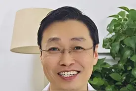 抖腿也能减肥？还真没准！ #健康科普 #医学科普 #减肥 #减脂 #国广健康视频封面