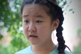 小女孩为何给父母两个狗盆子吃饭，得知真相后震惊了无数人。#剧情 #短剧 #抖音短剧 #因为一个片段看了整部剧 #抖音短剧新番计划 @DOU+小助手 @DOU+上热门视频封面