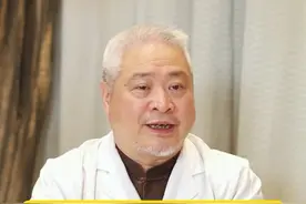 摸一摸自己的头发，有这种又粗又硬的#发王 吗？拔掉它小心...#脱发 ？#科普 #硬核健康科普行动视频封面