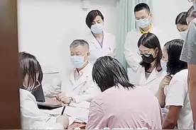 张建平教授门诊访谈：医生的忙碌是责任，是常态。 #妇产科医生 #医生日常 #保胎专家张建平 #广州保胎专家张建平 #中山大学孙逸仙纪念医院视频封面