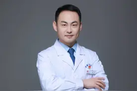 宝宝高热惊厥怎么办？记住三要三不要，关键时刻能救命#高热惊厥 #抽搐 #icu小陈医生视频封面