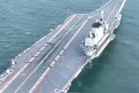 辽宁舰、山东舰、福建舰呼叫81192： 甲板已清空，可以降落，请立即返航！@人民海军 #81192 #王伟视频封面