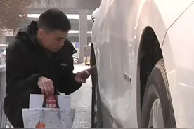 男子花84000元买二手探界者车，审车发现140多万人身事故险，“原车主把老人撞成二级伤残”。#二手车 #事故车 #买车 #保险视频封面