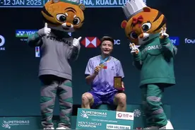 2-0！石宇奇横扫安东森，大马赛男单夺冠，赛后称非常开心视频封面