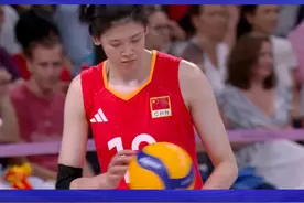 【高光资讯】暴力美学！李盈莹扣球威力尽显，女排赛场的得分利器
#冠军范儿 #奥运集锦 #奥运播报 #巴黎奥运会视频封面