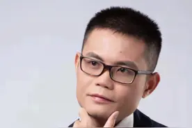 19 岁小弟跑分获利 50 万 19 岁小弟跑分获利 50 万，因打人被抓又释放，仍涉跑分隐患#跑分 #打人 #案件 #涉嫌视频封面